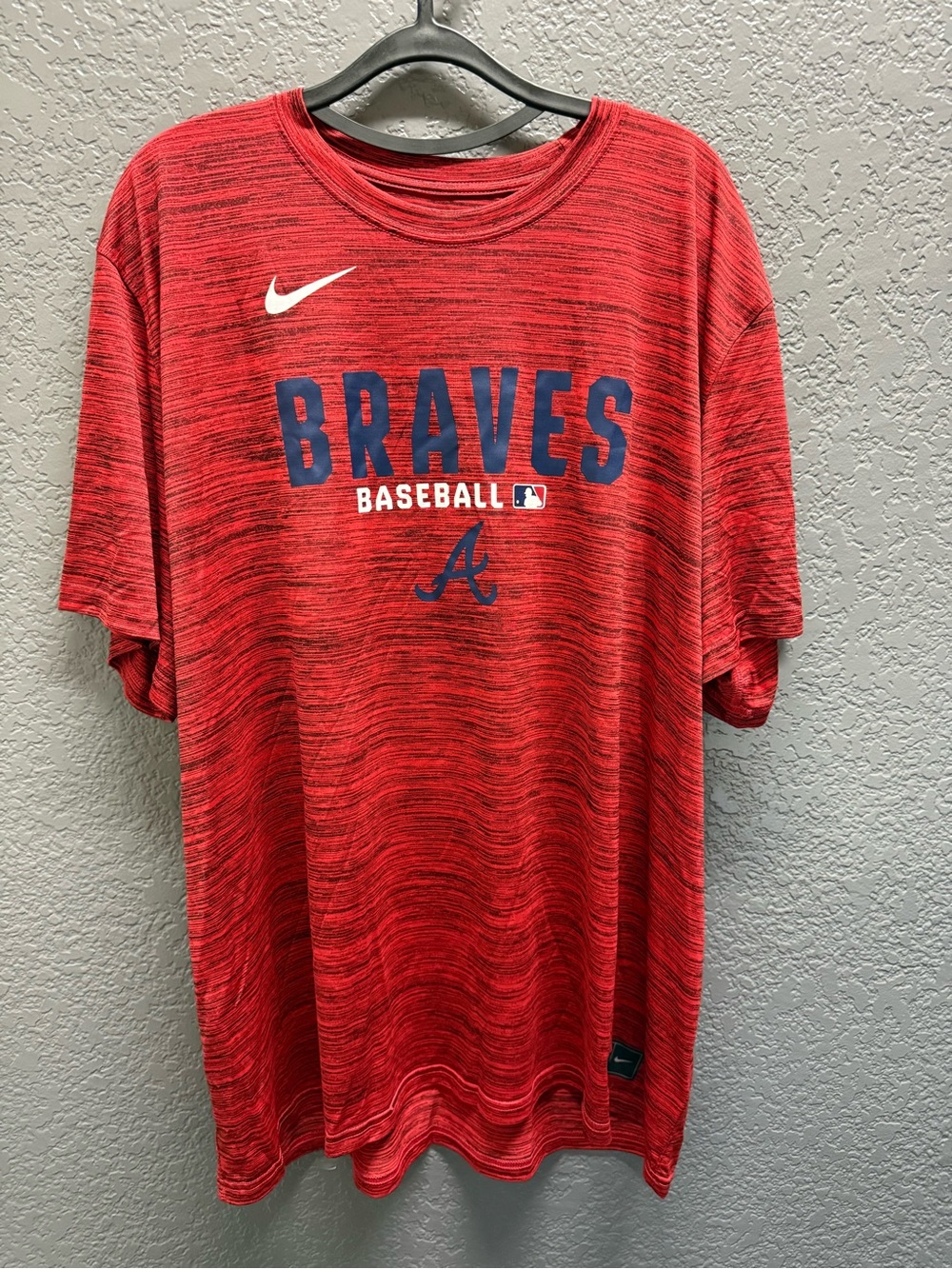 Nike Red Braves Baseball Performance Tee